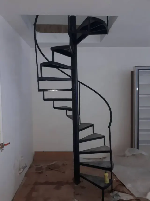 درب و پنجره سازی طاها