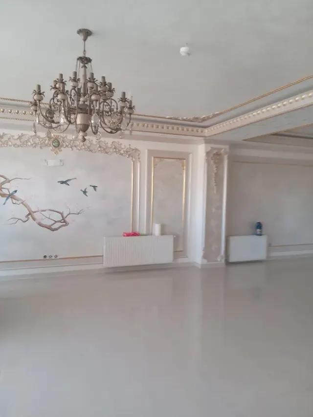 شرکت خدماتی نظافتی گل سرخ ایلام