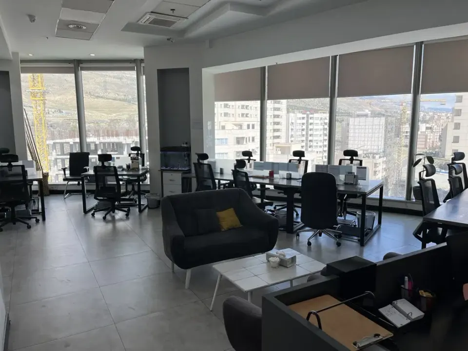 مشاورین املاک کهکشان