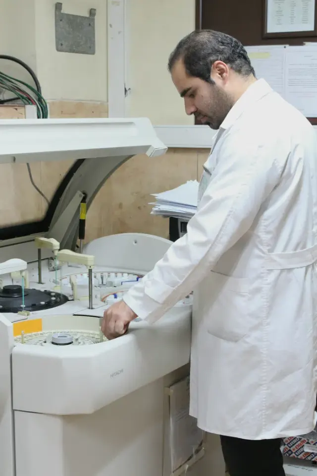 آزمایشگاه تشخیص طبی شاهد اندیشه در شهریار