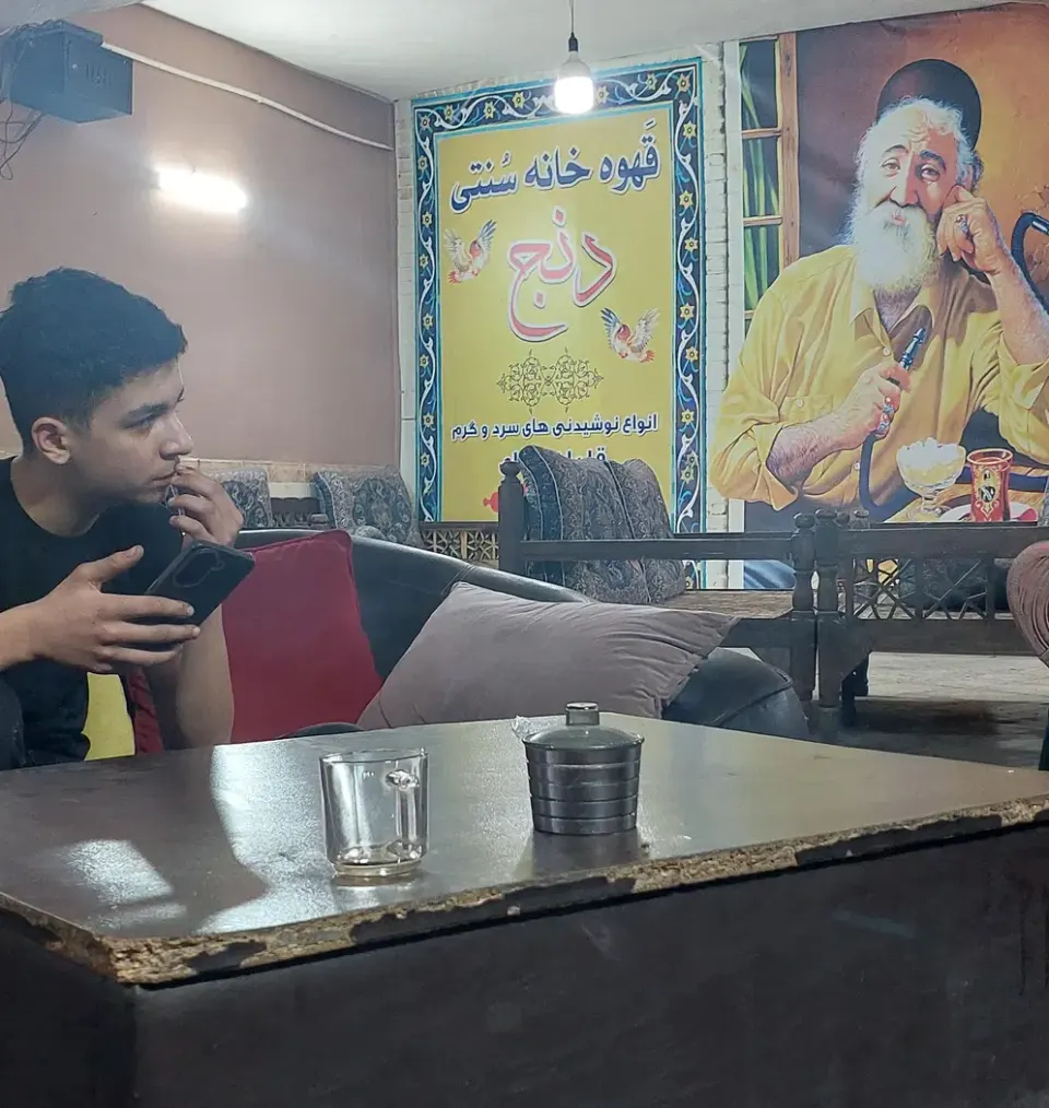 کافه سنتی دنج رنگرز