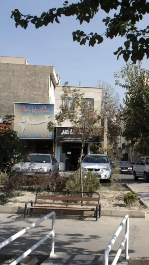 مشاورین املاک آسمان