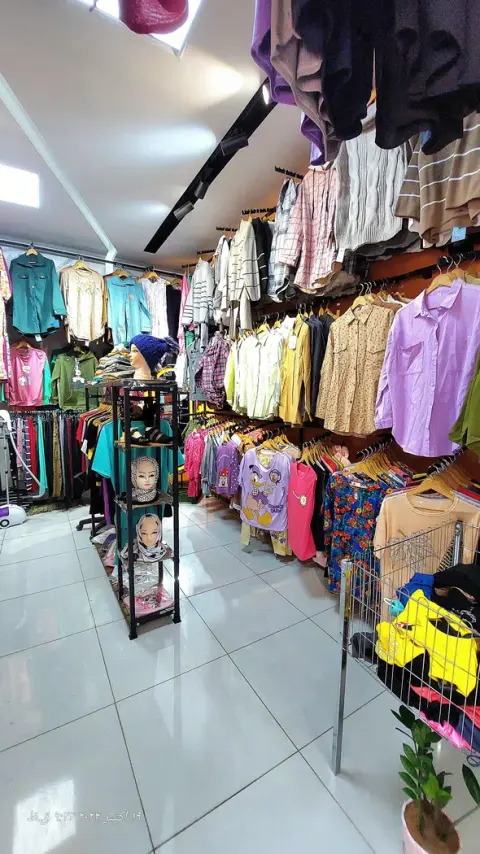 گالری پوشاک زیبا پوش