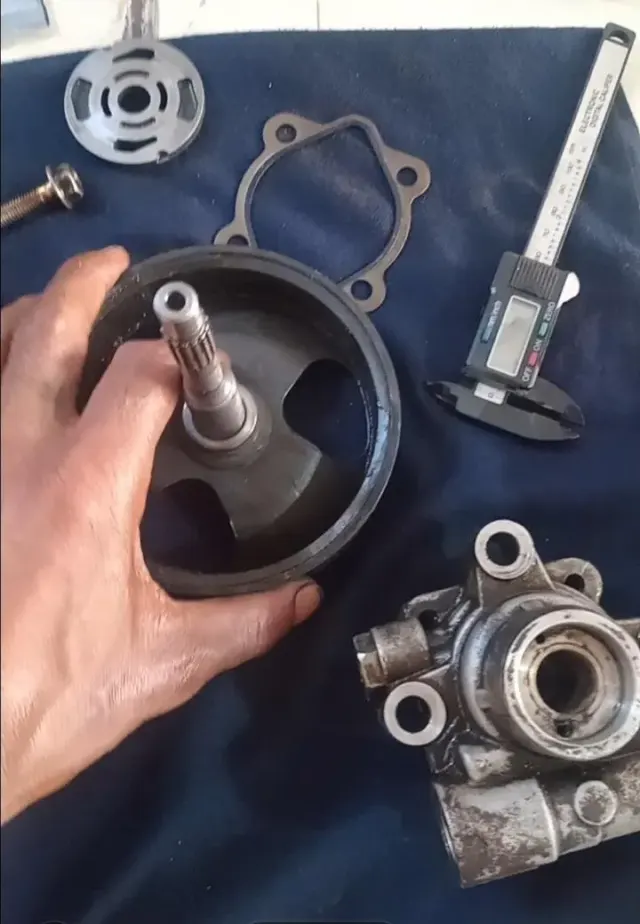 تعمیرگاه تخصصی جعبه فرمان هیدرولیک و جلوبندی عمو کریم