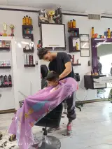 سالن زیبایی مجتبی شریفی