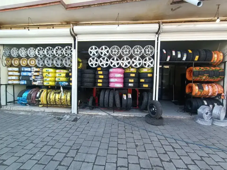رینگ و لاستیک فروشی هادی