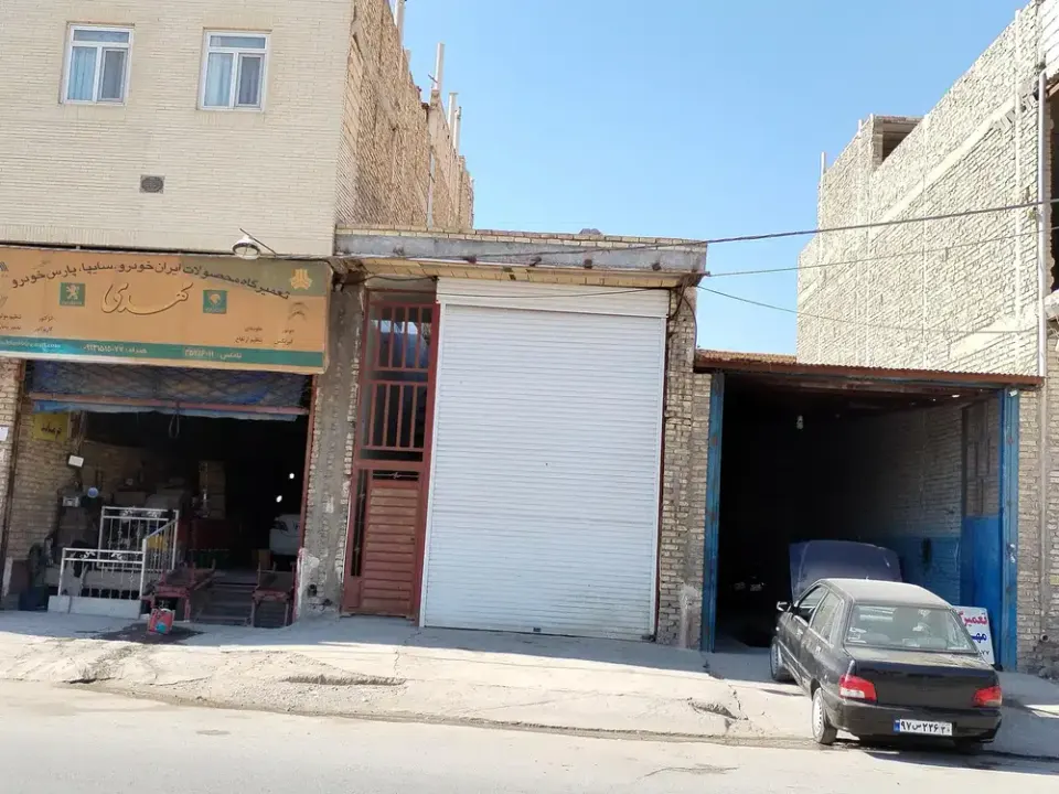 تعمیرگاه اتومبیل حاج مهدی فتاحی