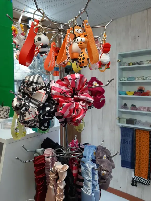 شال و روسری لاوین