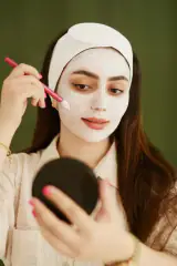 مرکز تخصصی پاکسازی و فیشال پوست هانیه کشاورز