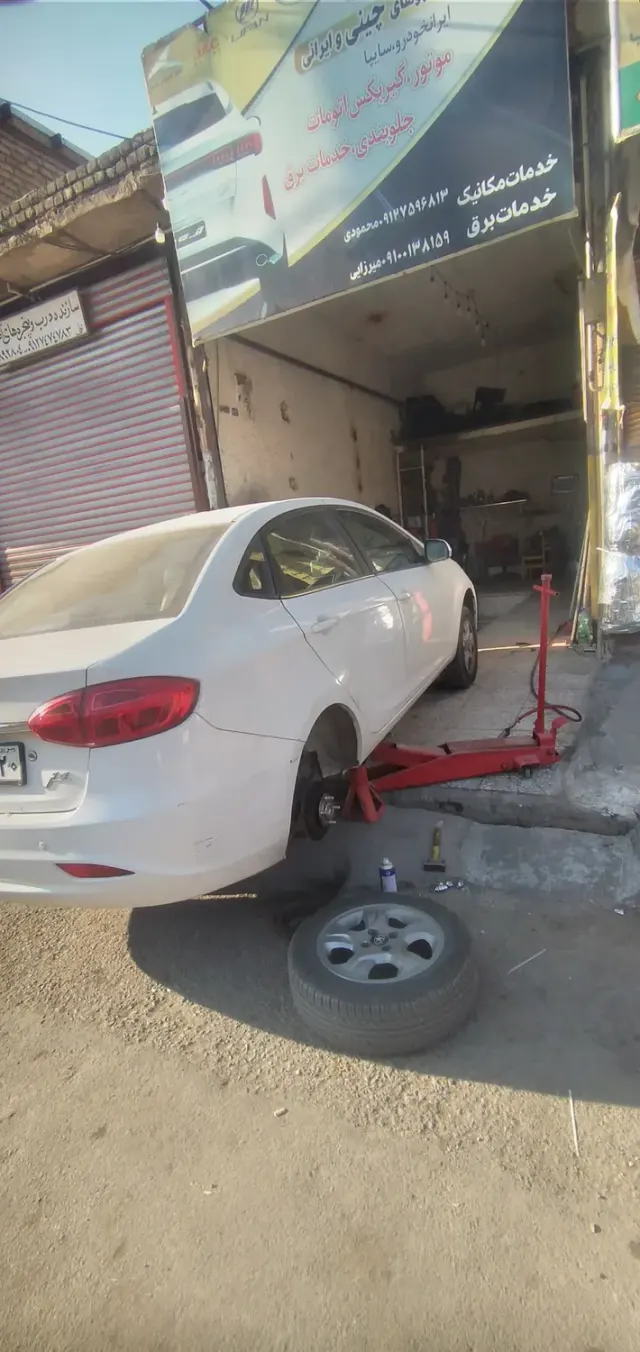 تعمیرگاه خودرو چینی پکن