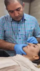 دکتر مجتبی احمدزاده