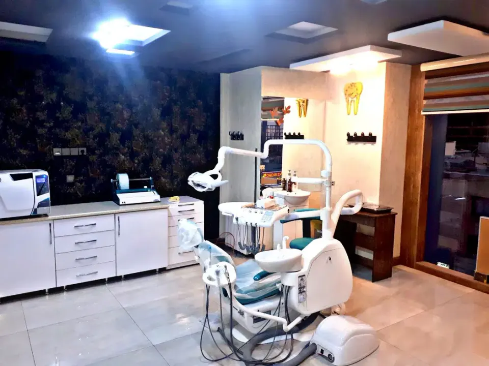 دکتر سمیه مهرابی متخصص ارتودنسی