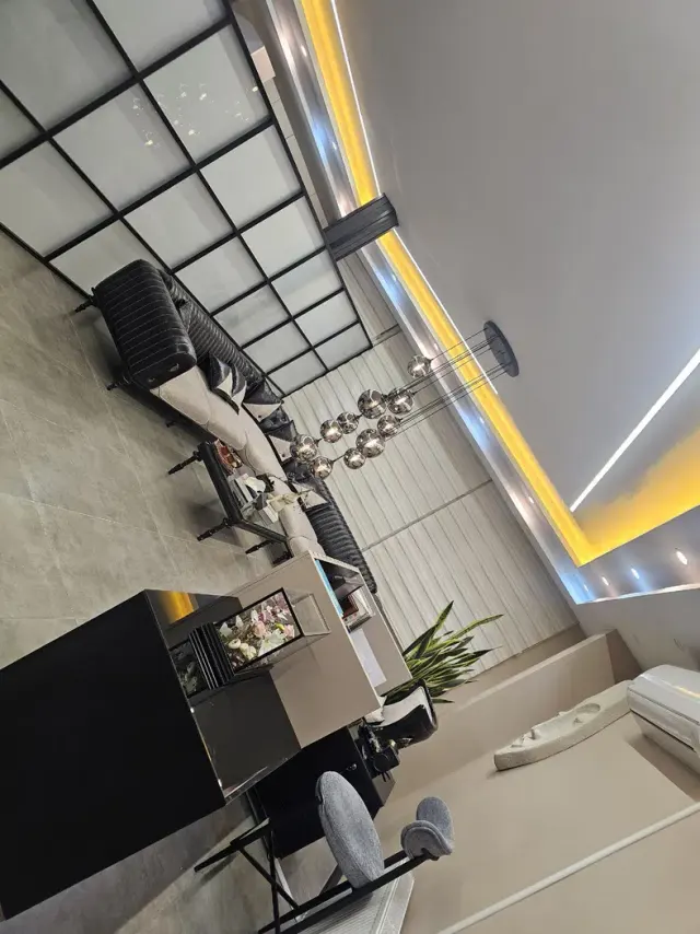 کلینیک پوست وموسپینا