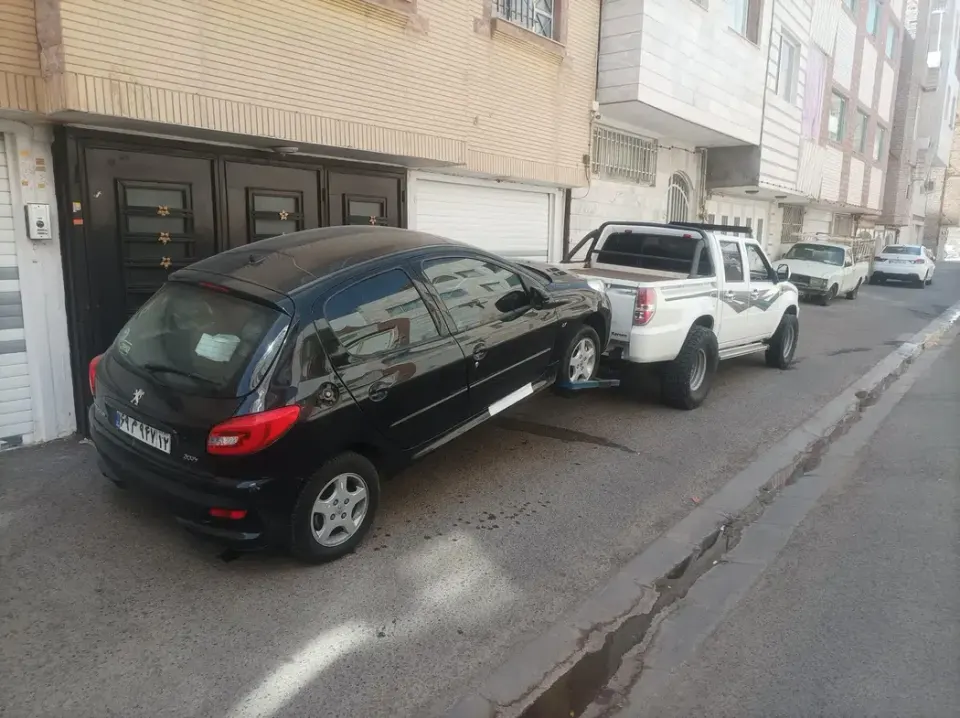 امداد خودرو و یدک کش و تعمیرگاه تخصصی آرمان