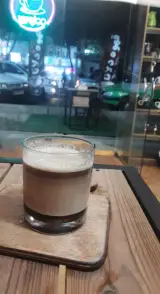 کافه دلانا در ولیعصر جنوبی تهران