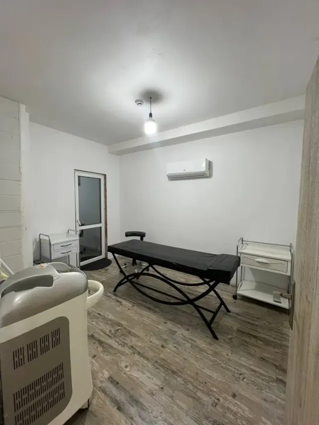 مطب دکترسمانه سادات اسدی