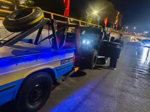 خودروبر یدک کش جرثقیل امداد خودرو