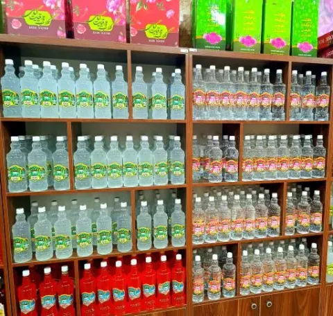 گلاب و عرقیات دهکده