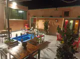 کافه کباب حیاط پدری در اصفهان
