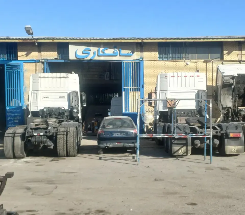 صافکاری نقاشی فایبرگلاس پارس ولوو