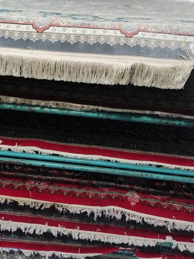 قالیشویی ابریشم رشت