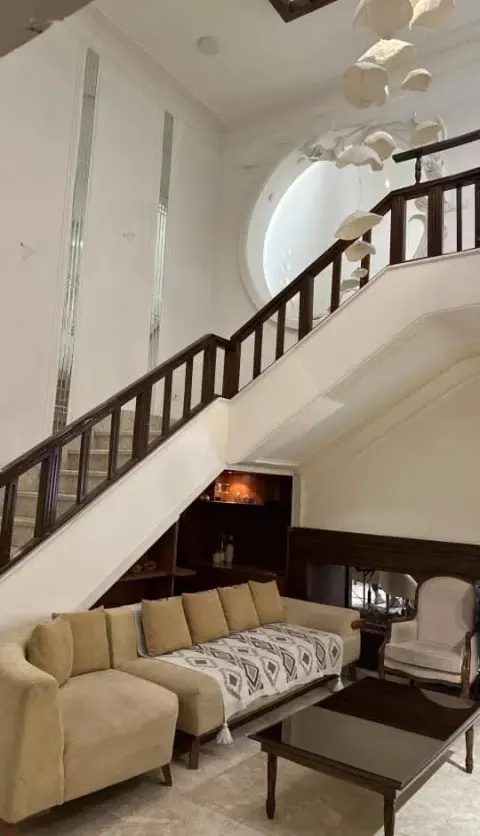 سالن زیبایی رعنا کریمی