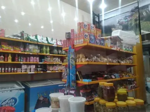 سوپر مارکت شاهین