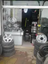 فروشگاه رینگ و لاستیک پاکزاد