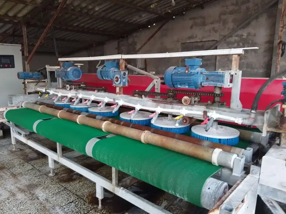 کارخانه قالیشویی و مبلشویی درویش