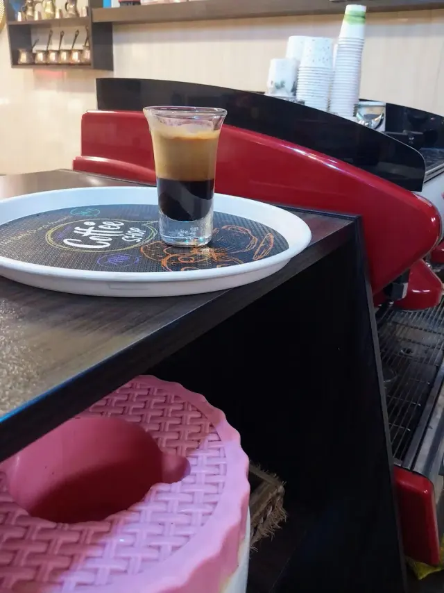 قهوه فروشی مادر در اصفهان