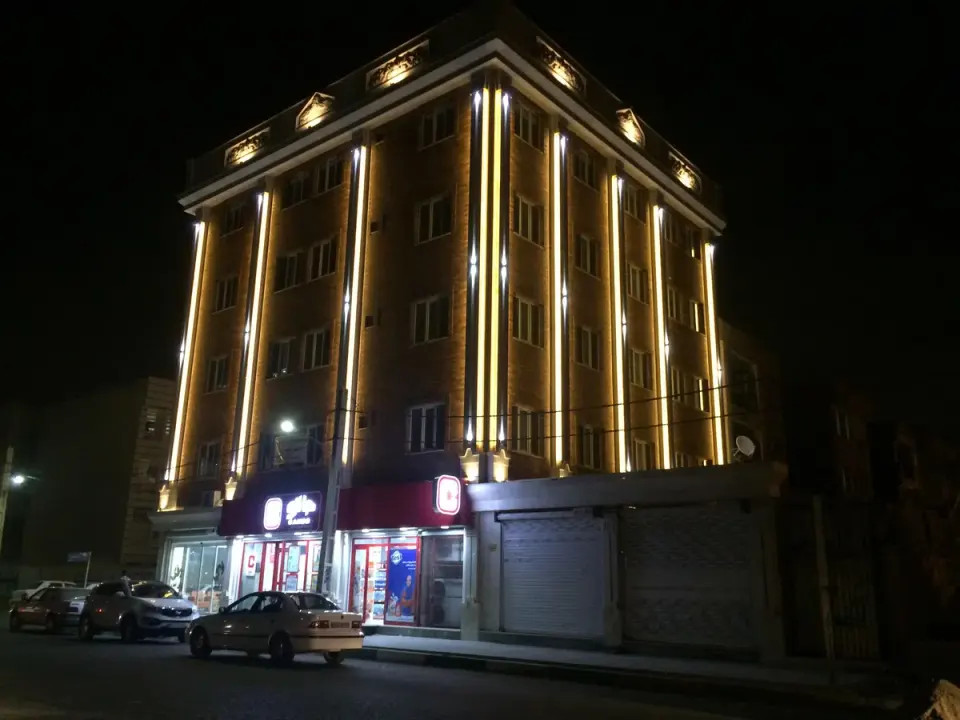 فروشگاه زنجیره ای جانبو