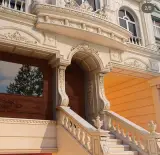 اجرای نمای ساختمان و تزئینات سنگی روم شرقی در رشت