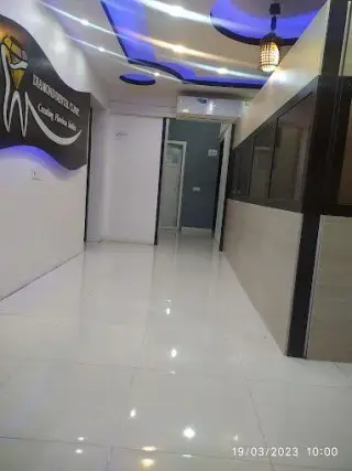 کلینیک داندان پزشکی الماس