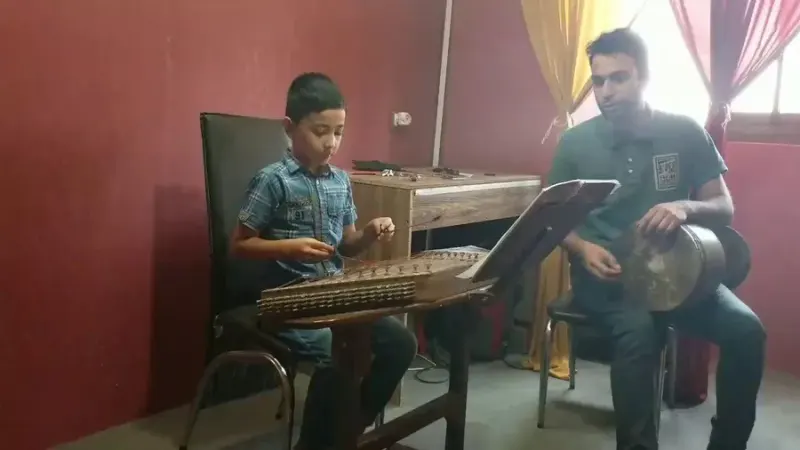 آموزشگاه موسیقی تمنا