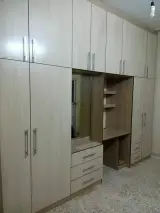 امین اشتا