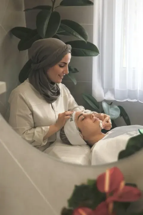 مرکز پاکسازی پوست ریحانه اعتماد