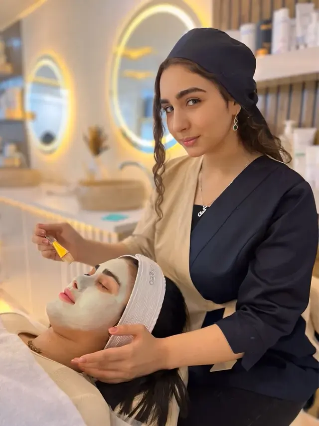 فیشال ‌و پاکسازی پوست با نرگس
