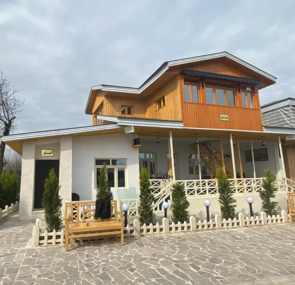 خانه سنتی نیما و نیکان در رشت