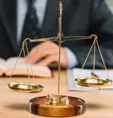 پوریا خوشبختی وکیل پایه یک دادگستری در بندرعباس