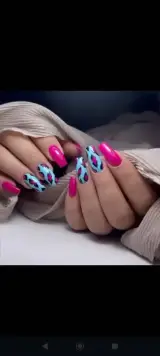 کاشت ناخن و پدیکور ارنیکا