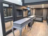نقاشی اکرولیک کنتکس و پلاستیک ساختمان و کناف اکبری در بابل