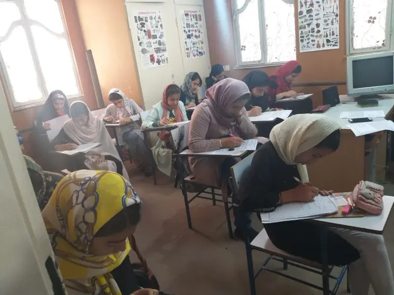 آموزشگاه زبان دخترانه آرشیدا
