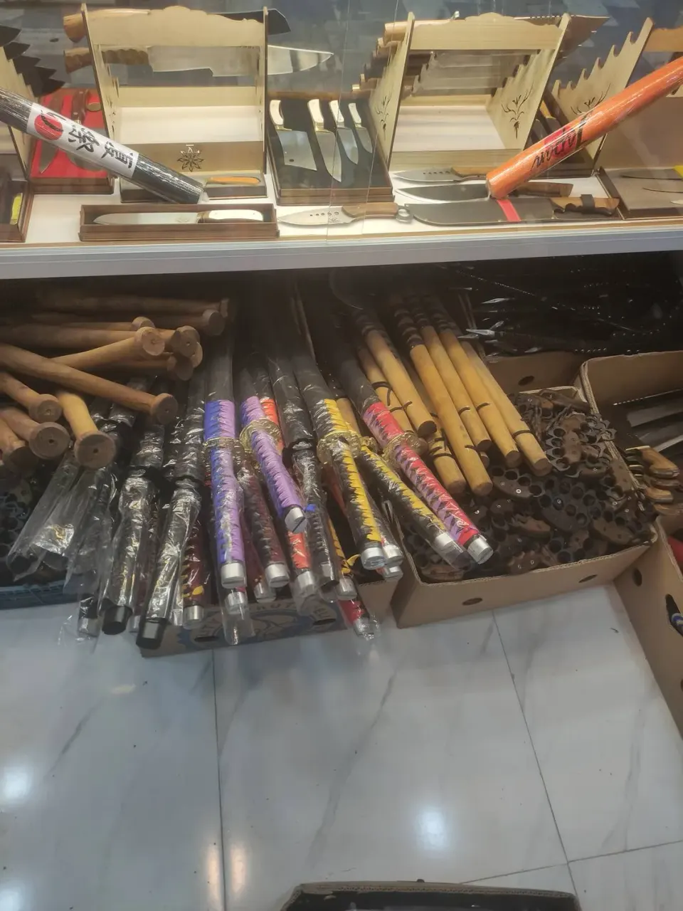انواع چاقو و ظروف مسی زنجان