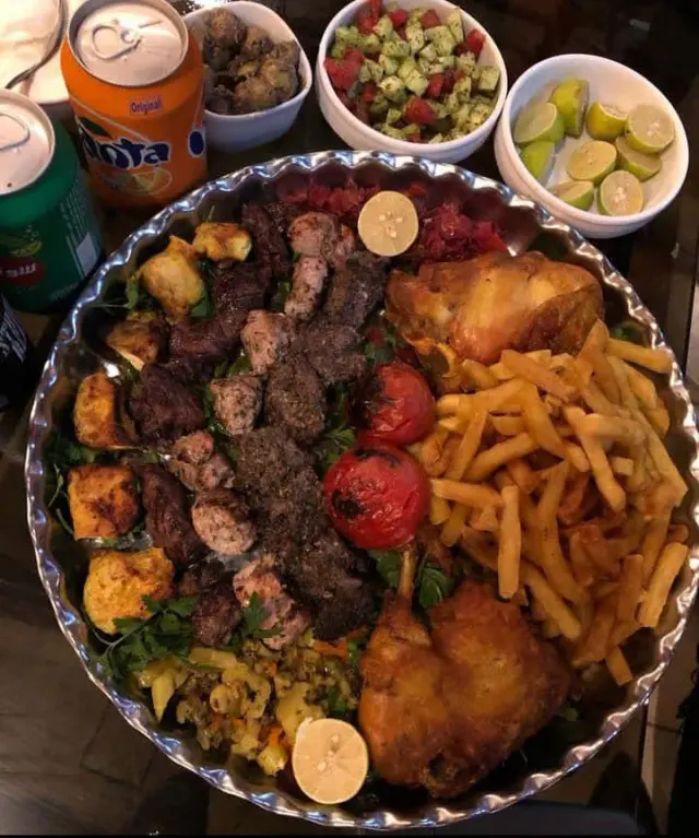 رستوران و کافه بهنام در رشت