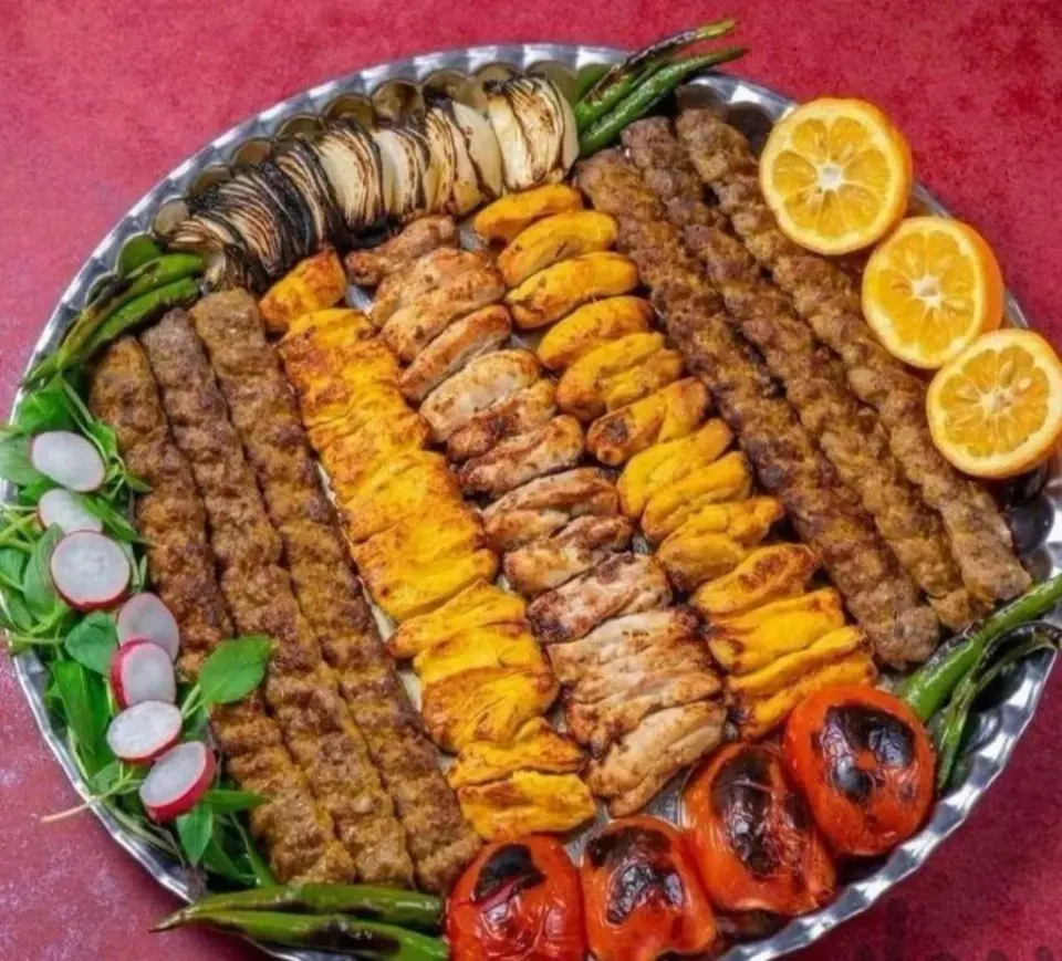 رستوران کلاسیک حجت خان در رودبنه لاهیجان