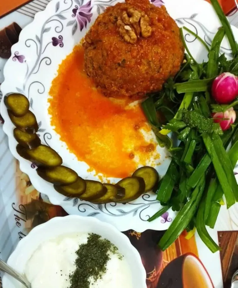 رستوران سنتی پیاز داغ در تبریز