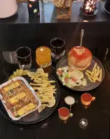 کافه رستوران هوراز