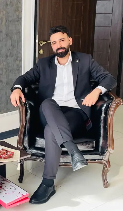 وکیل دادگستری