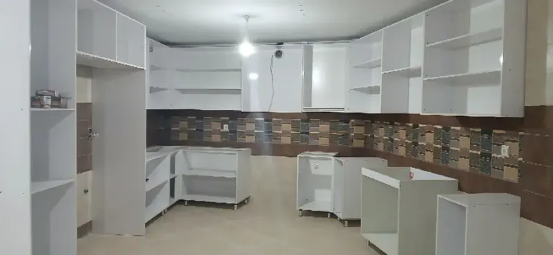 ساخت کمد کابینت ودرب سی ان سی صداقت