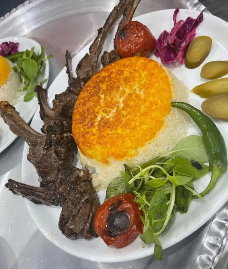 رستوران تاتیان در سنندج